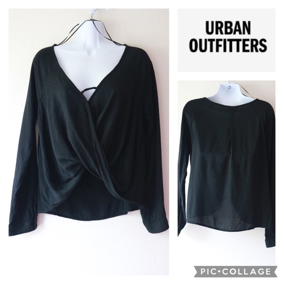 Urban Outfitters Tops - 🔥Urban Outfitters twist front top